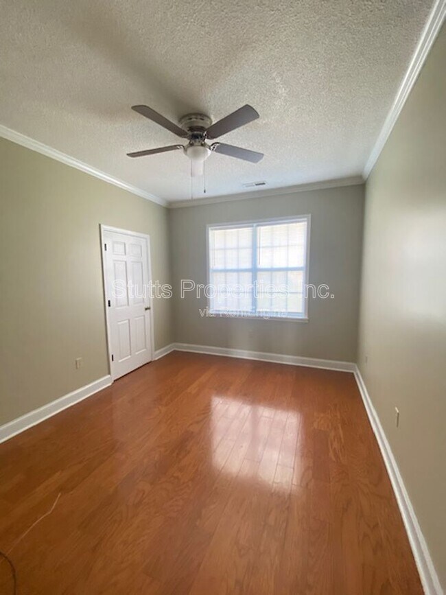 Building Photo - 97 N Bailey Springs Dr