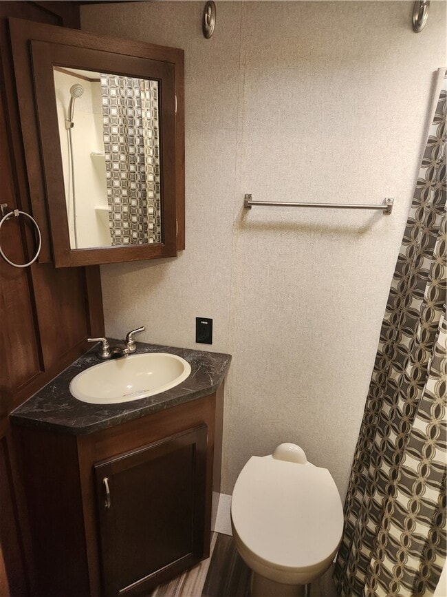 Building Photo - 315 Fairplay Rd