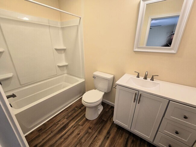 Building Photo - 1232 Highland Hall Rd