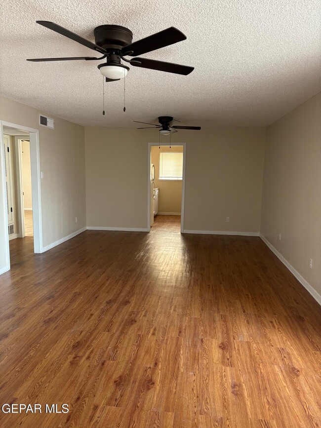 Building Photo - 7127 Orizaba Ave