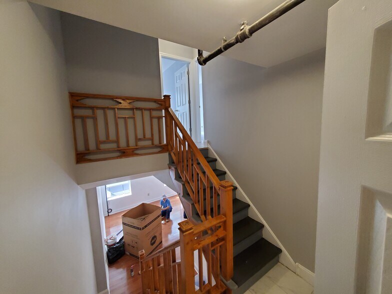 Building Photo - 1231 Race St