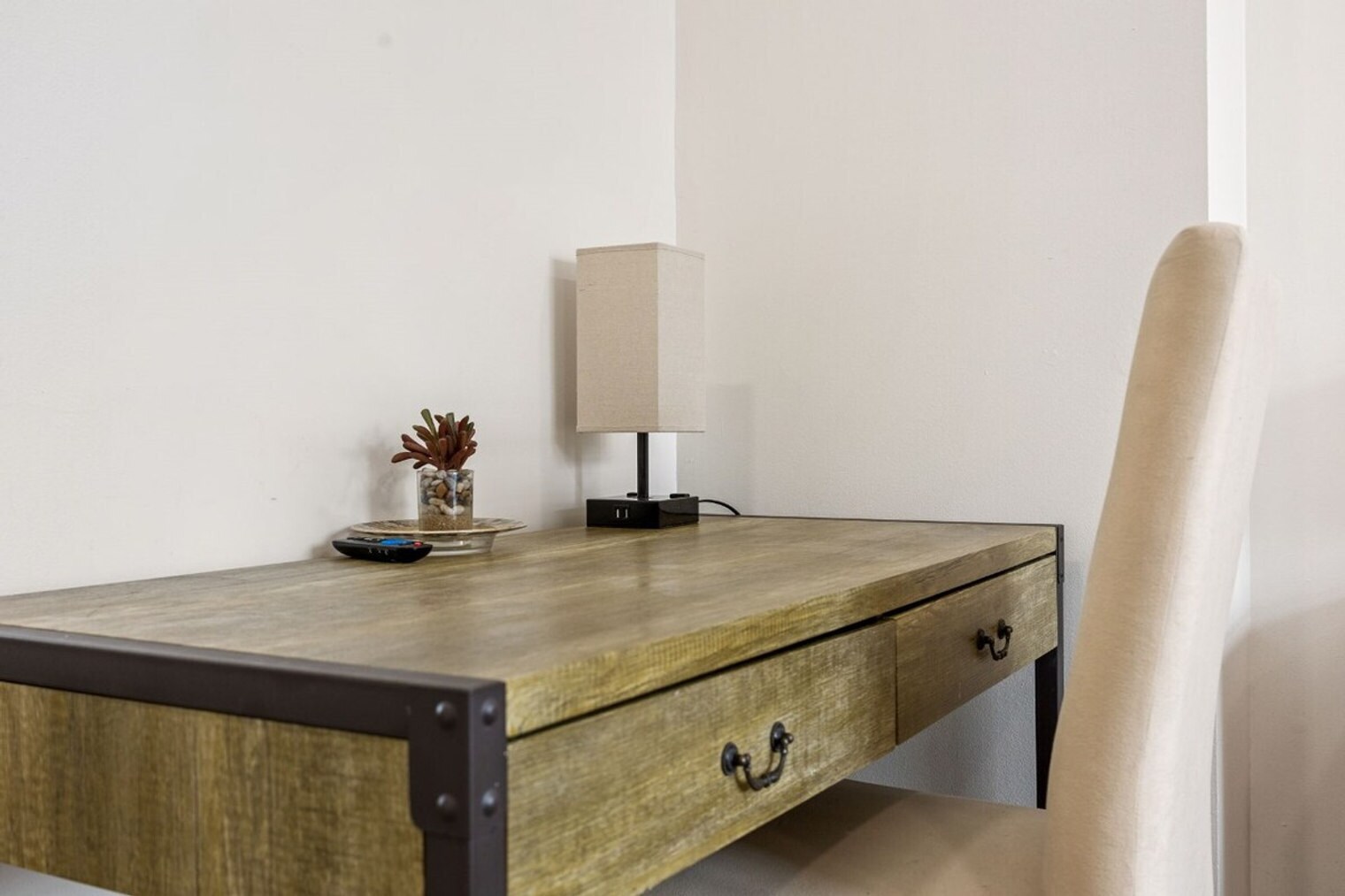 Building Photo - 2265 Chestnut Burr Ct