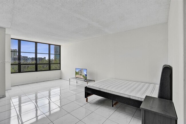 Building Photo - 500 Three Islands Boulevard