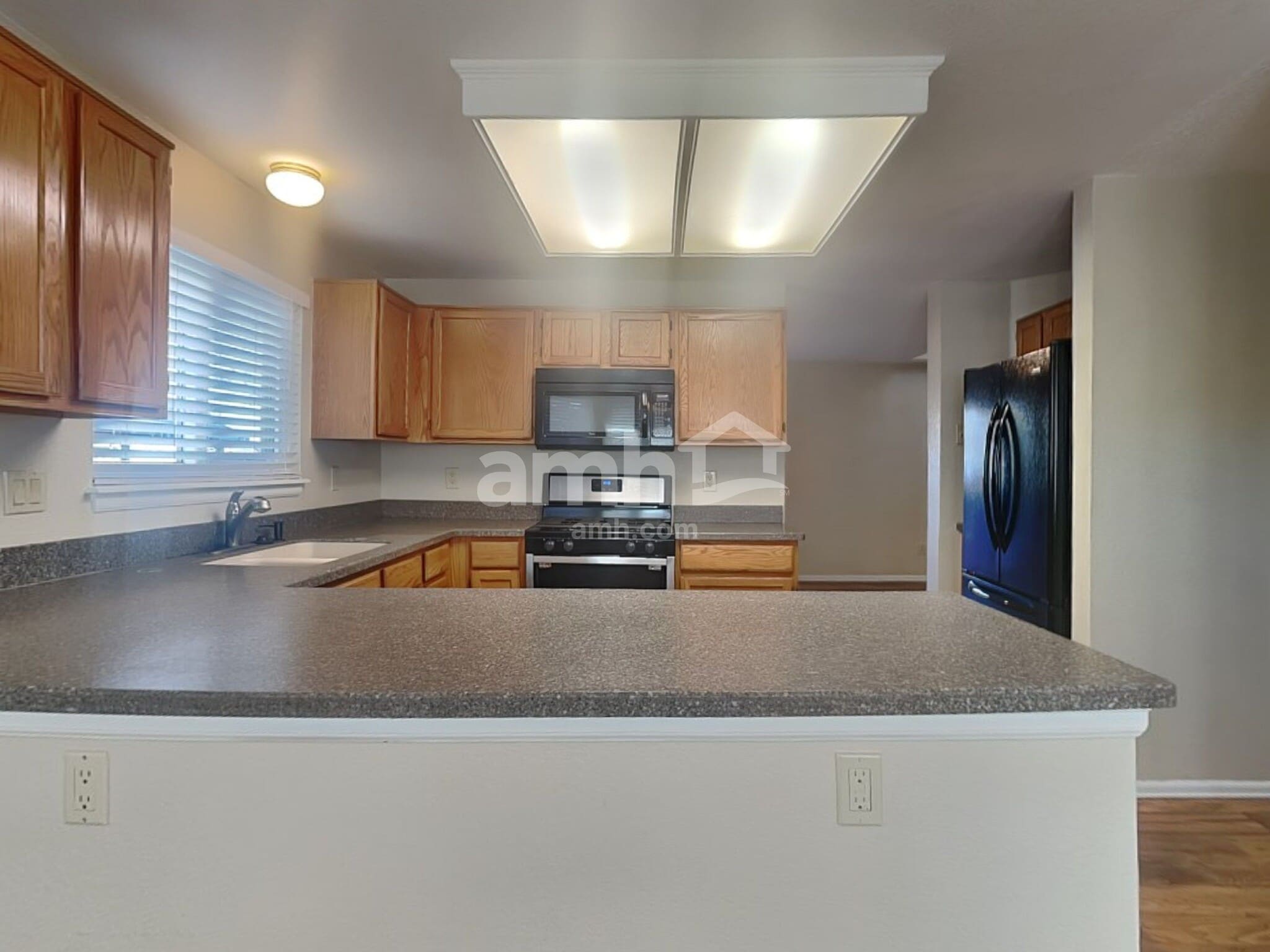 Building Photo - 12032 Forest St