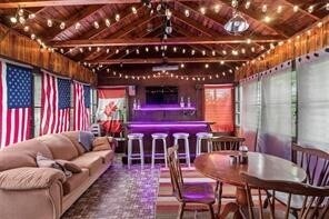 Building Photo - 839 Elmwood Ave