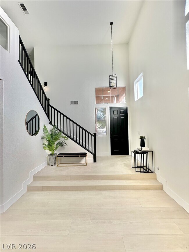 Building Photo - 10637 Turquoise Valley Dr