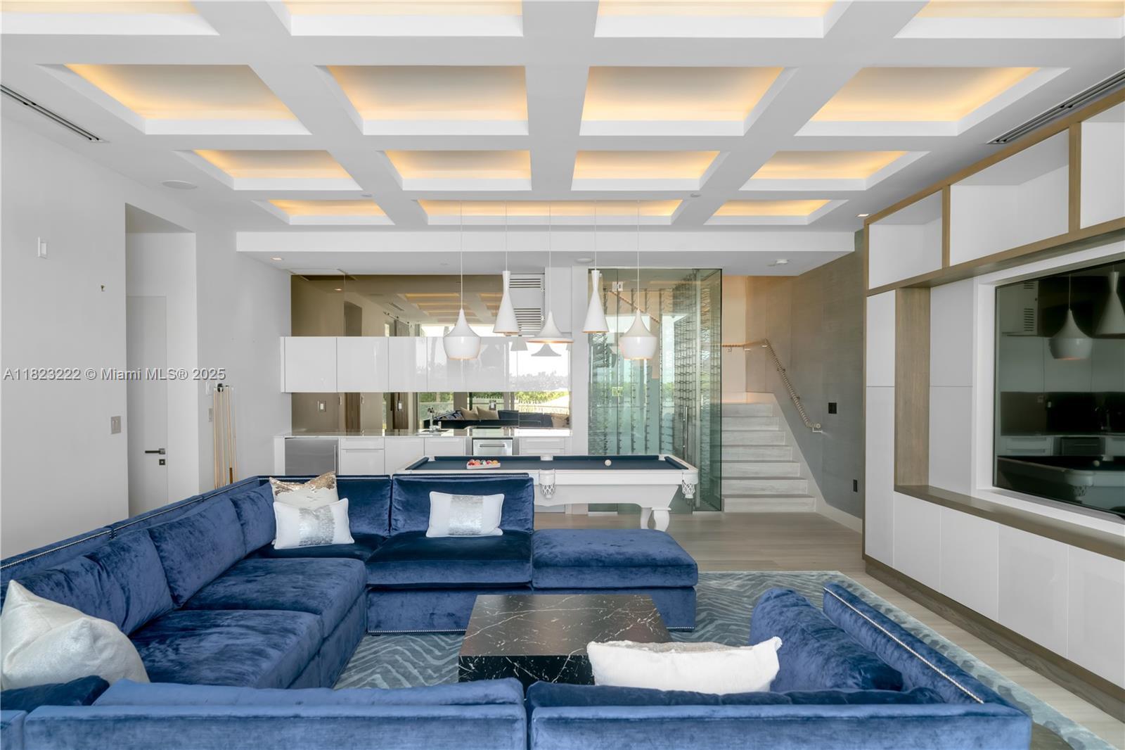 Building Photo - 321 Ocean Dr