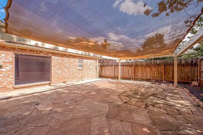 Building Photo - 365 Champions Colony III St