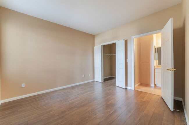 Building Photo - Stylish Condo in Southwest Las Vegas!