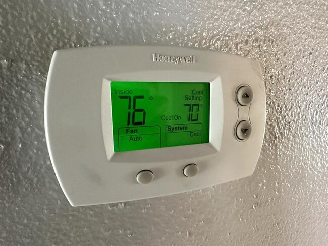 Building Photo - 715 51st Ave N