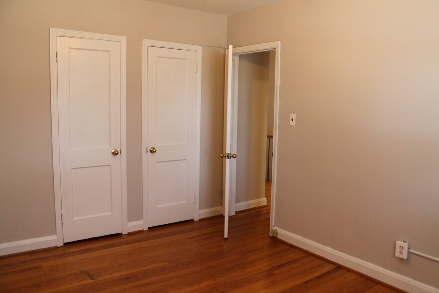 Building Photo - 8164 Loch Raven Blvd