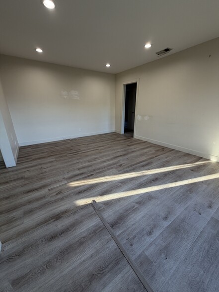 Building Photo - 12136 Hatteras St