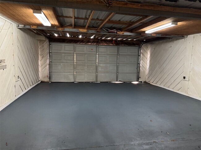 Building Photo - 13029 Nyack Dr