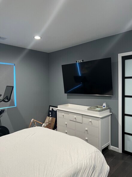 Building Photo - 1510 Hauser Blvd