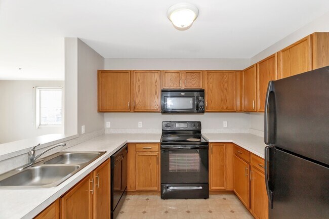 Building Photo - 136 Bertram Dr