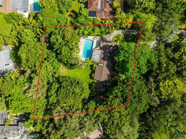 Building Photo - 12700 SW 80th Ave