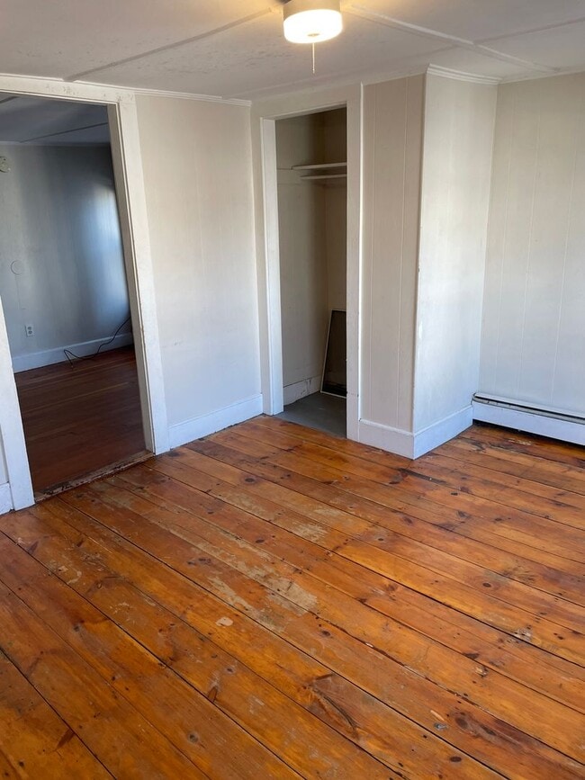 Building Photo - 1BR/1BA Available Now!!