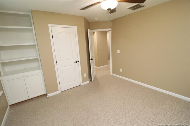 Building Photo - 1585 Tice Hurst Ln