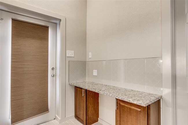 Building Photo - 6407 Hopkins Dr