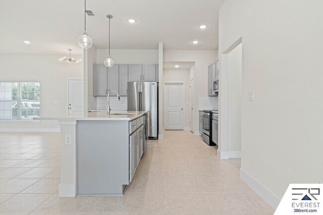 Building Photo - 3 Praver Ln