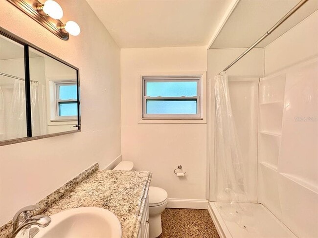 Building Photo - 10932 104th Ave