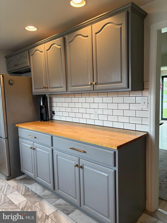 Building Photo - 509 D St