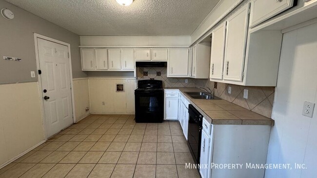 Building Photo - 2302 40th St