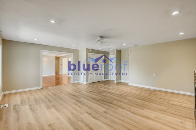 Building Photo - 27827 SW Grahams Ferry Rd