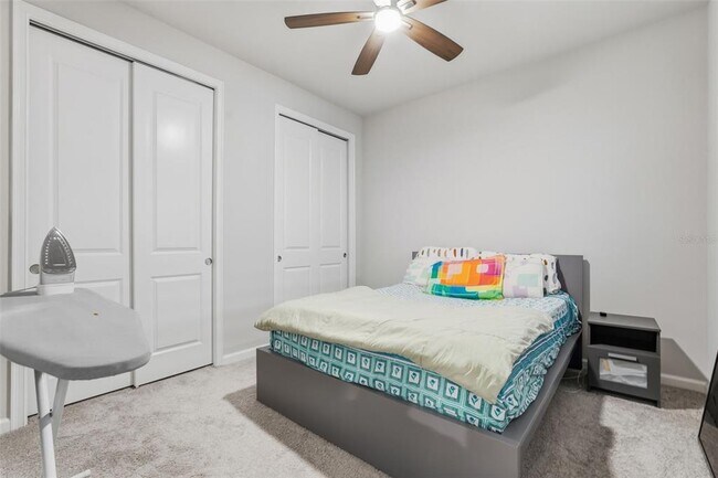 Building Photo - 5989 Timberdale Ave