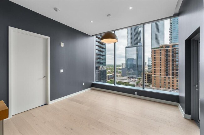 Building Photo - 210 Lavaca St