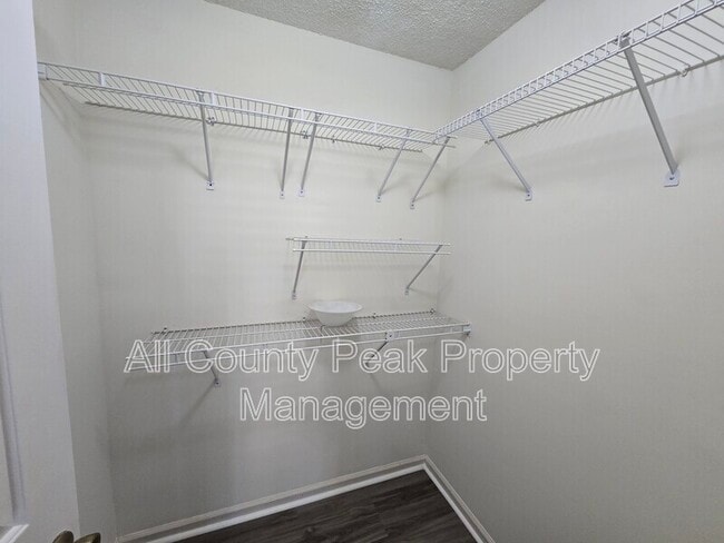 Building Photo - 1322 Greenbrook Ln