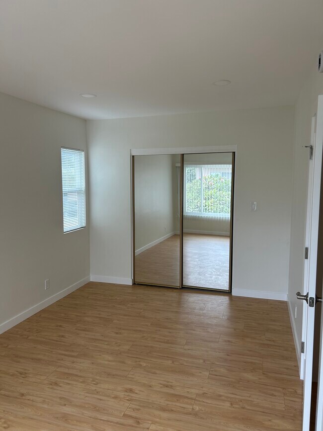 Building Photo - 5393 E Appian Way