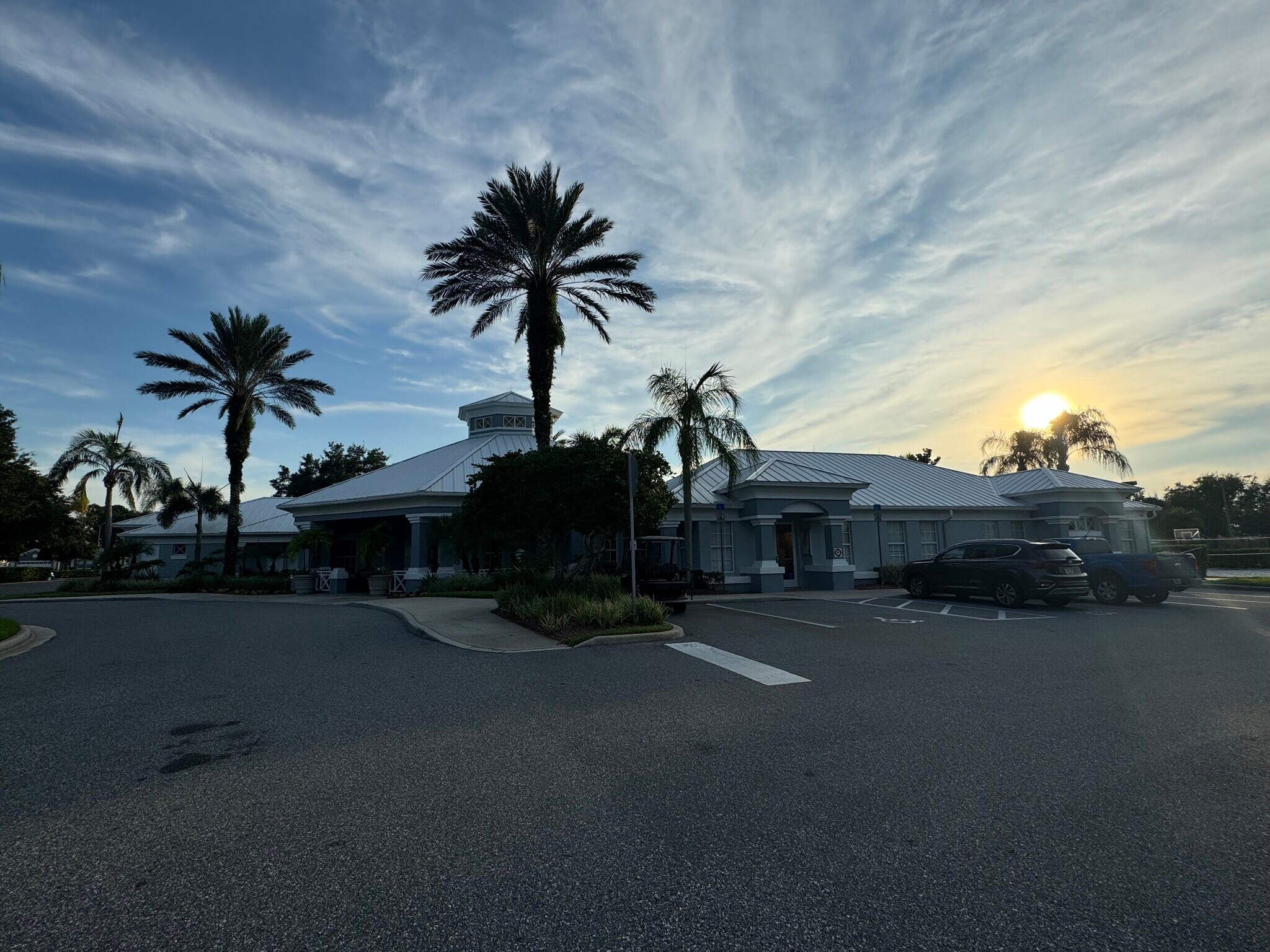 Building Photo - 2368 Silver Palm Dr