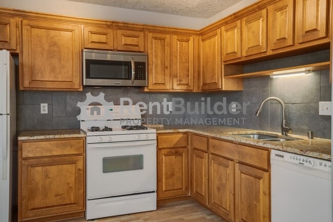 Building Photo - CALL US TODAY AT (505) 808-6467 TO SCHEDULE A CONVENIENT SHOWING