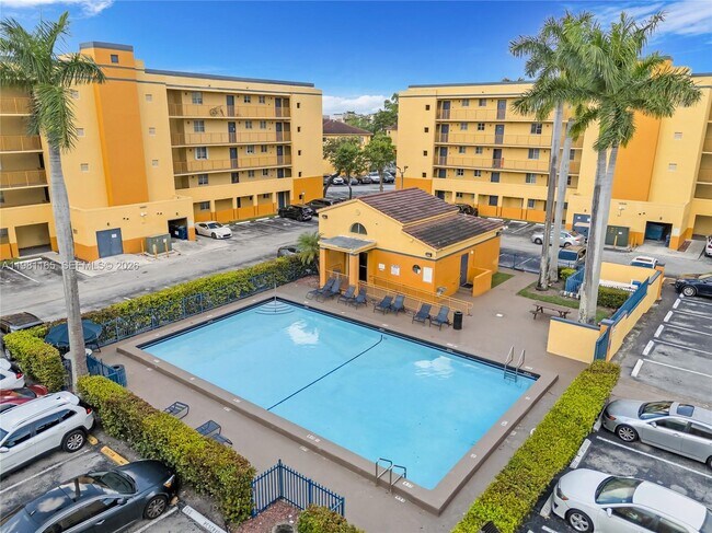 Building Photo - 14961 SW 82nd Ln