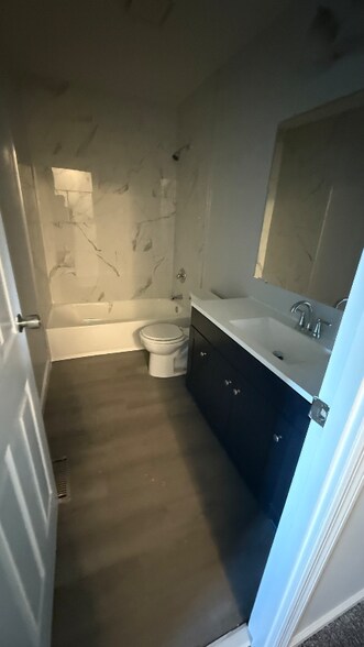 Building Photo - 7616 Pons Ln