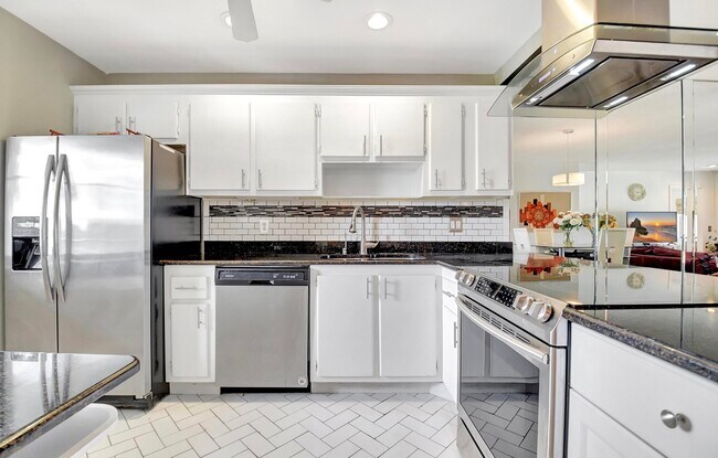 Building Photo - 4070 Tivoli Ct