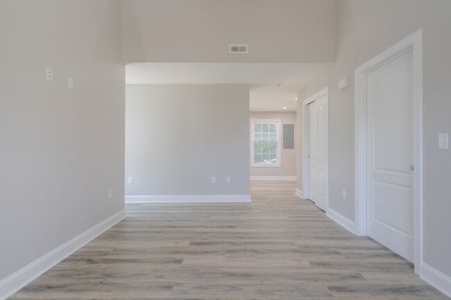 Building Photo - More units and move-in options available.