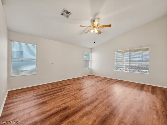 Building Photo - 1037 Blue Lantern Dr
