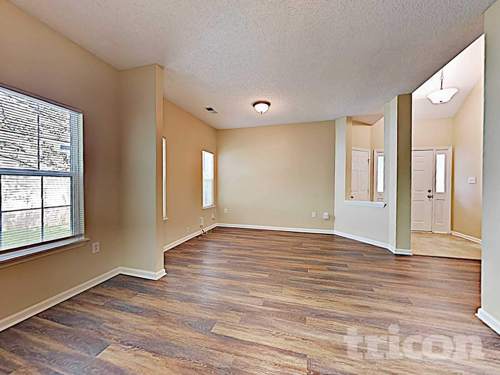 Building Photo - 9304 Twin Trail Dr