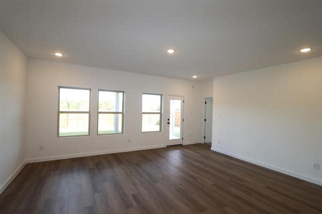 Building Photo - 1291 Okeechobee Dr