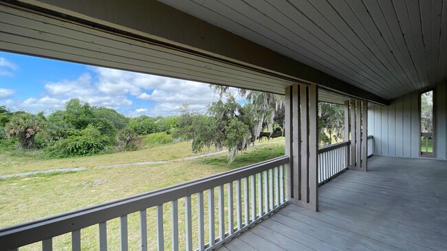 Building Photo - Priced Right!1 Bed 1 Bath Condo in Grenele...