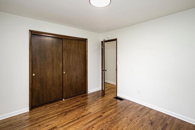 Building Photo - Beautiful 3-Bed, 2-Bath Home in West Omaha!