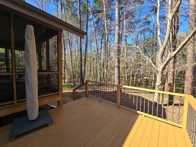 Building Photo - Classic Chapel Hill Charm in The Oaks – Timeless One-Level Living
