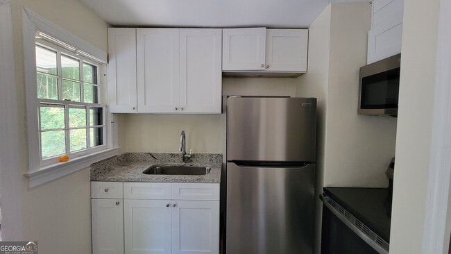 Building Photo - 2267 Rugby Terrace