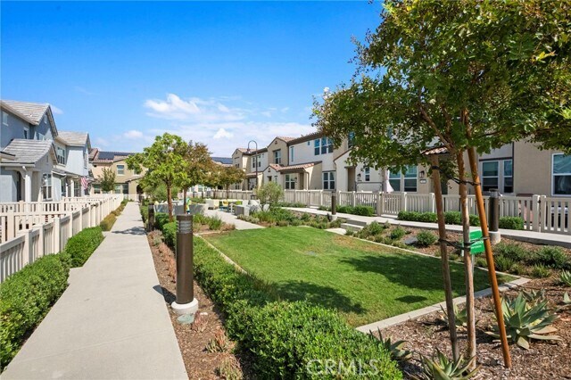 Building Photo - 3959 Lavine Wy