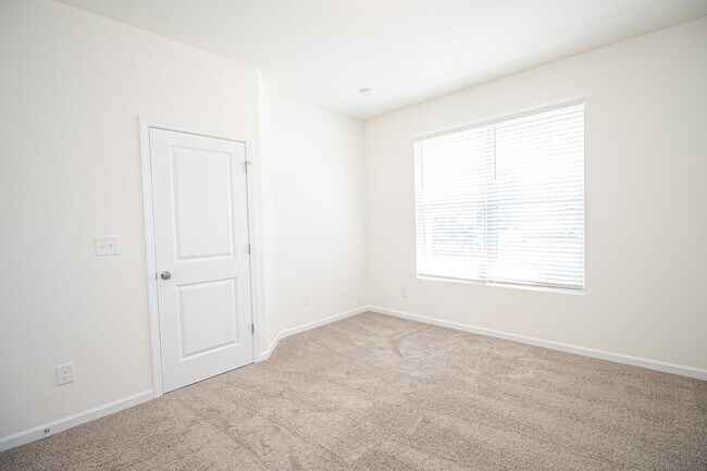 Building Photo - (Coming Soon) New 5 Bedrooms home in Indian Trail!