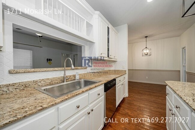 Building Photo - 1711 Morrish Ln