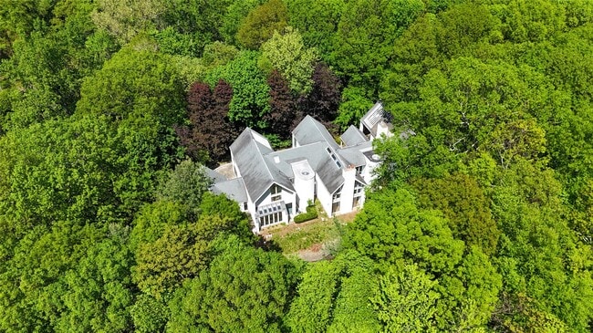 Primary Photo - 246 Cleft Rd