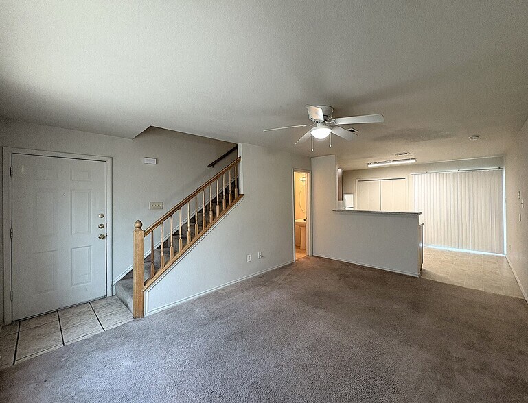 Building Photo - 1611 Inca Dr